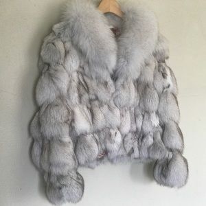 100% Real FOX Fur Coat , GORG F/W STATEMENT PIECE